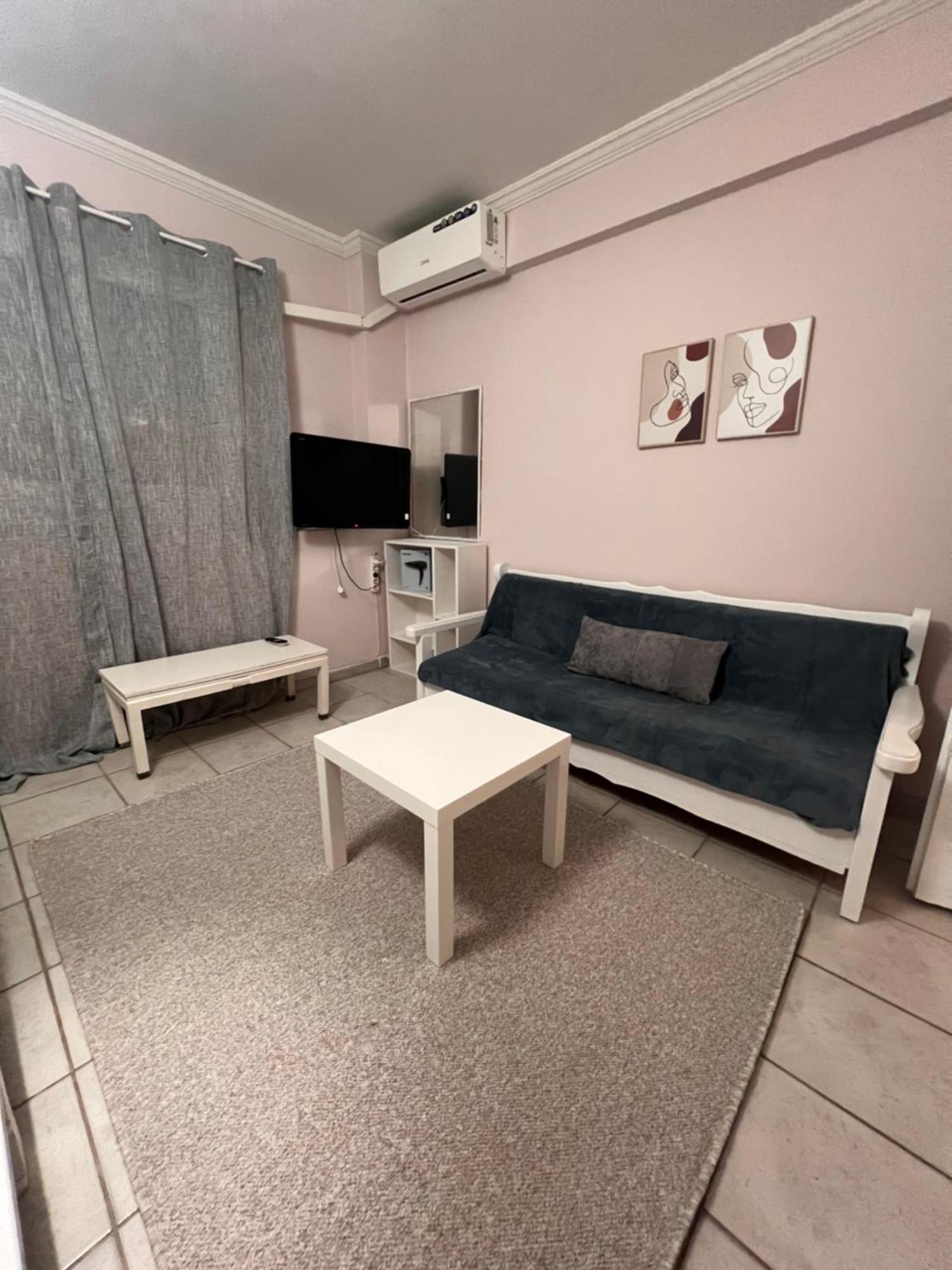 Cozy Apartment In Neos Kosmos Athen Eksteriør bilde